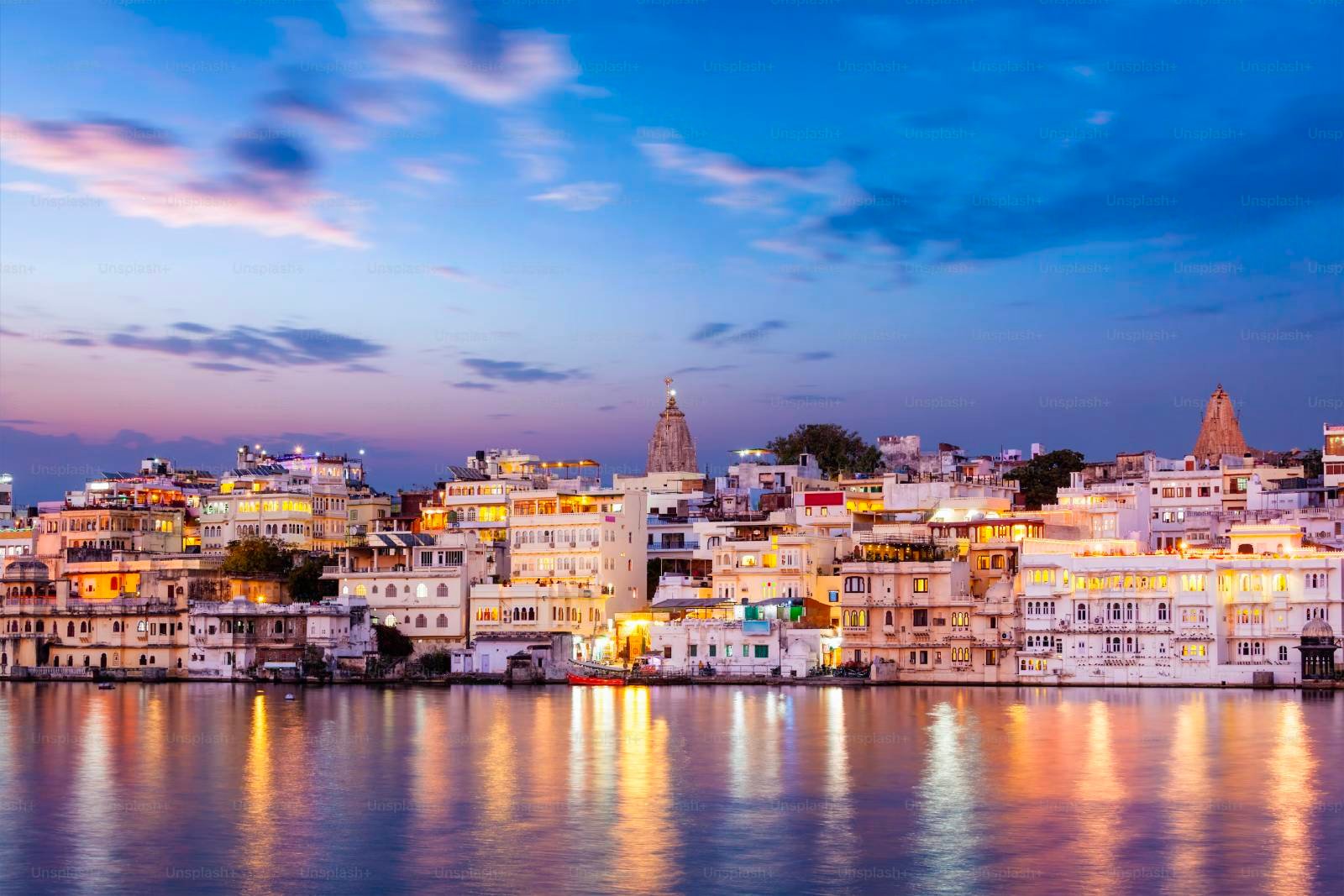 Lake Pichola in Udaipur, a drop point for Gurgaon cabs